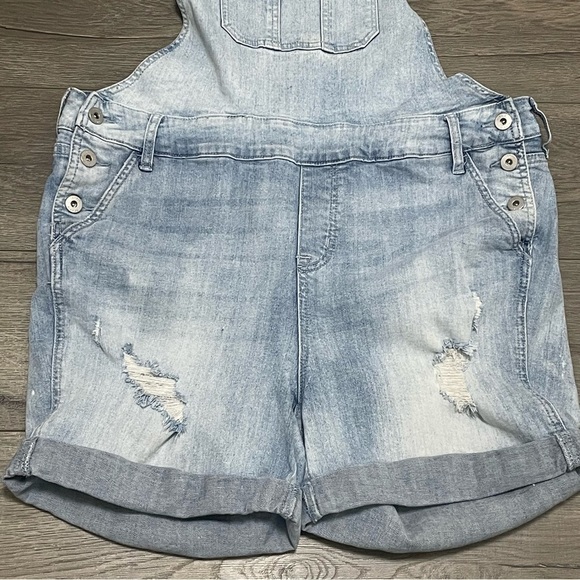 Torrid Shortall Overall Vintage Stretch Light Wash Denim Distressed Sz 14. - Picture 4 of 10
